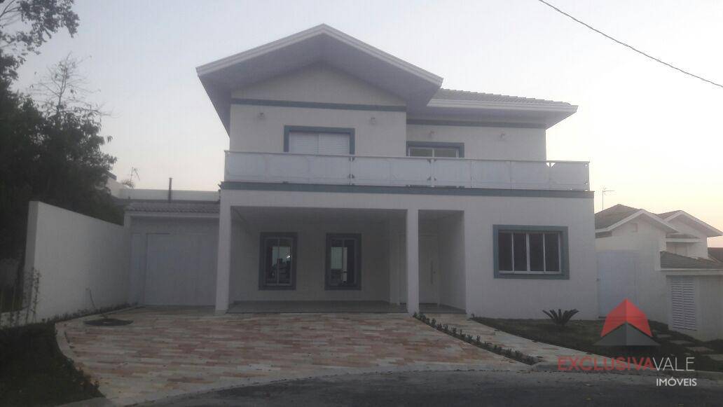 Casa de Condomínio à venda com 3 quartos, 400m² - Foto 1