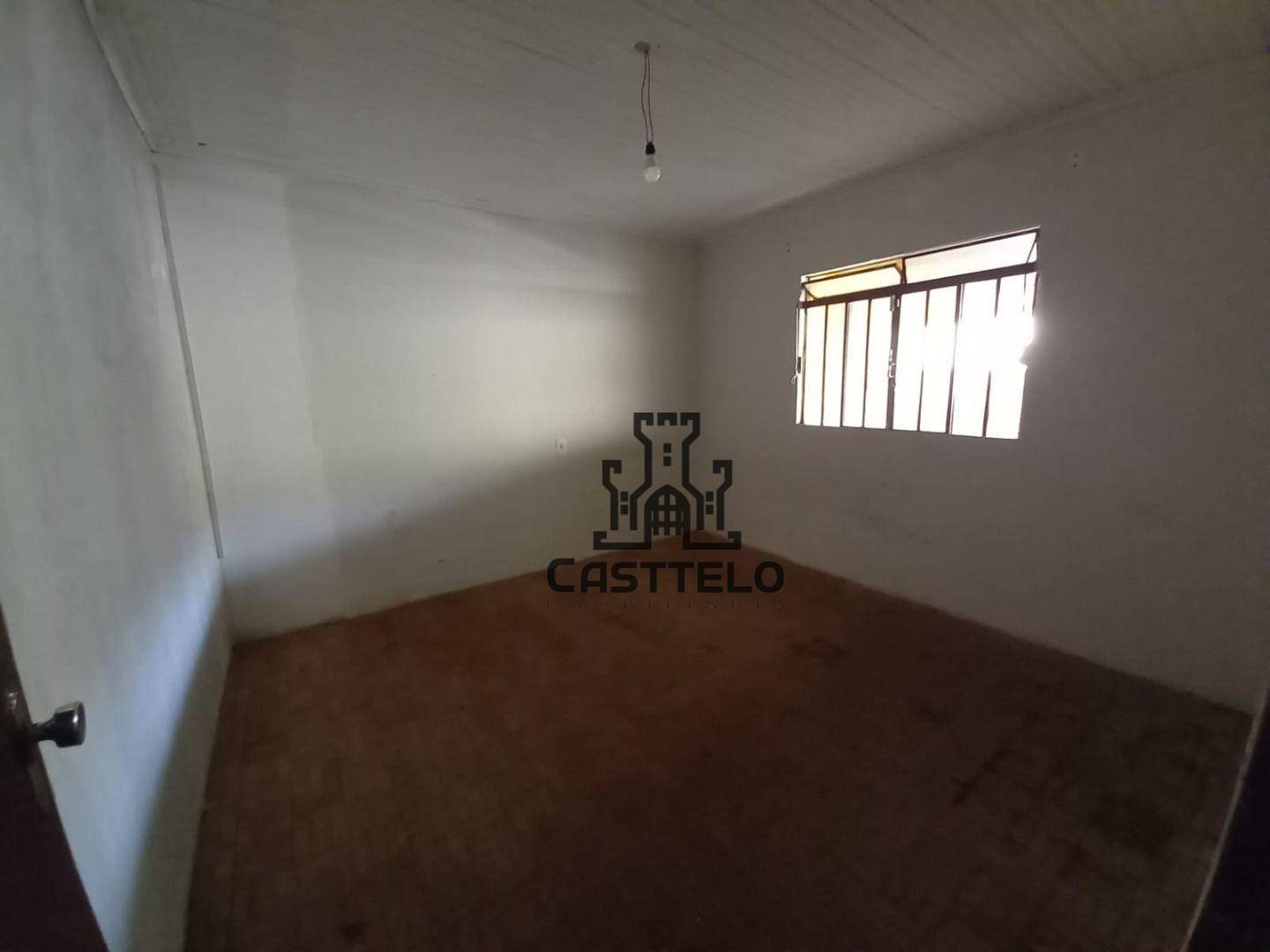 Casa à venda com 2 quartos, 100m² - Foto 8