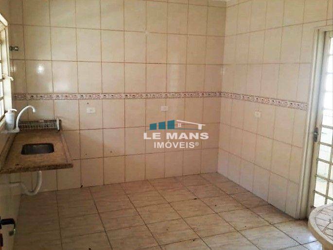 Apartamento à venda com 3 quartos, 95m² - Foto 11