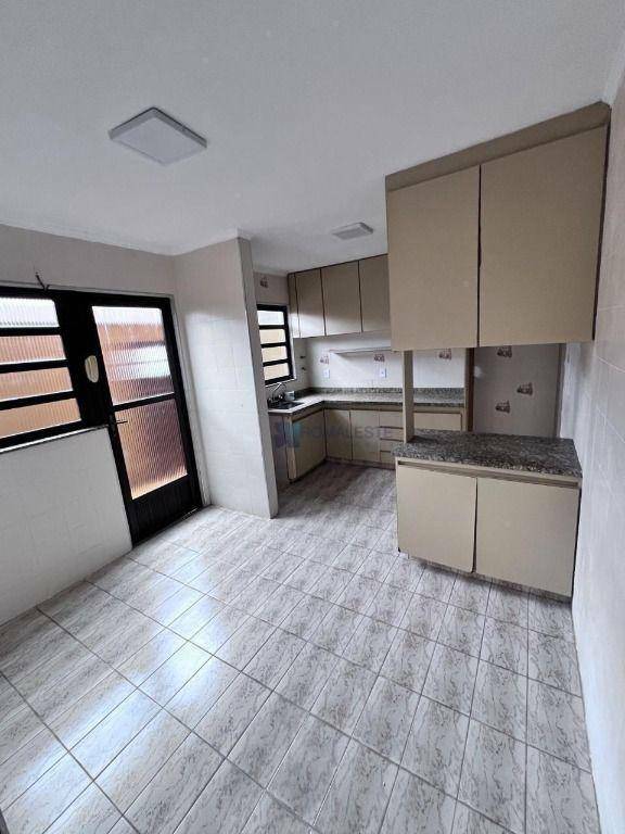 Sobrado à venda com 3 quartos, 142m² - Foto 5