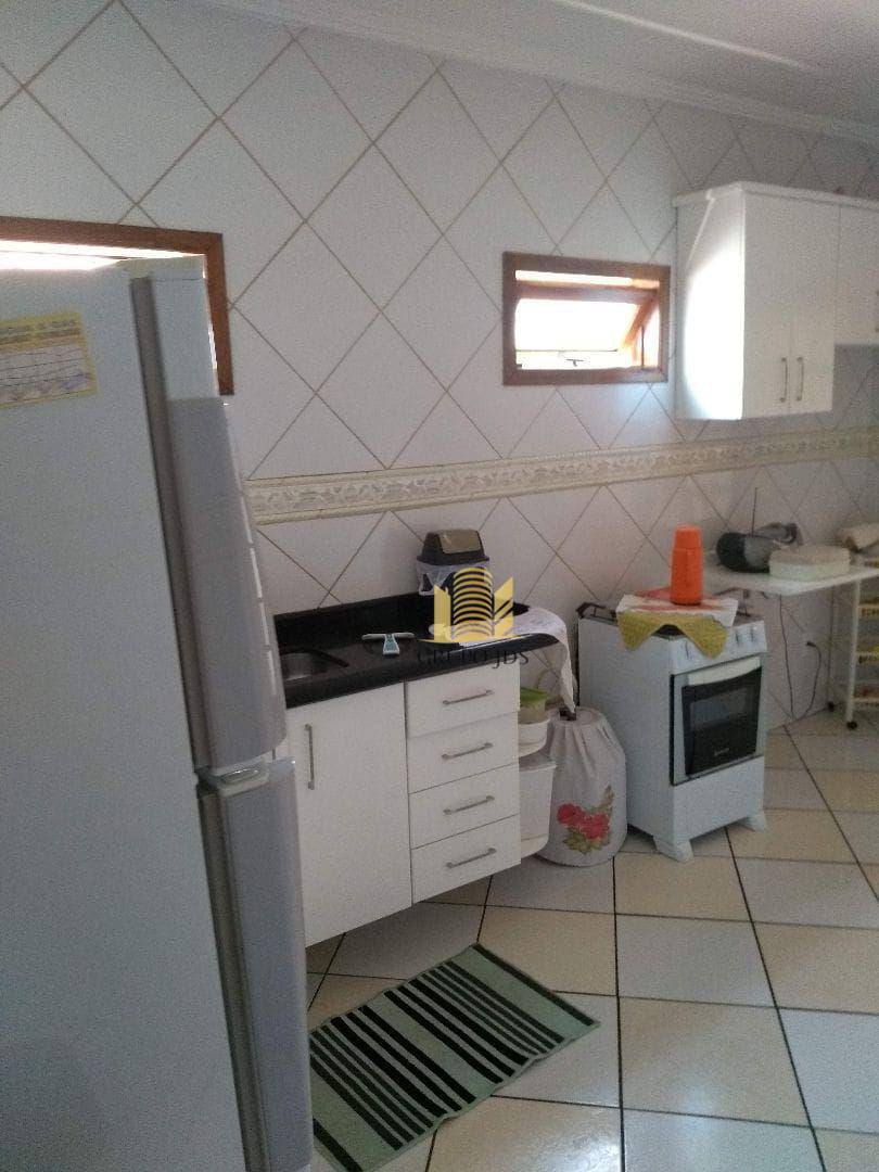 Sobrado à venda com 3 quartos, 193m² - Foto 8