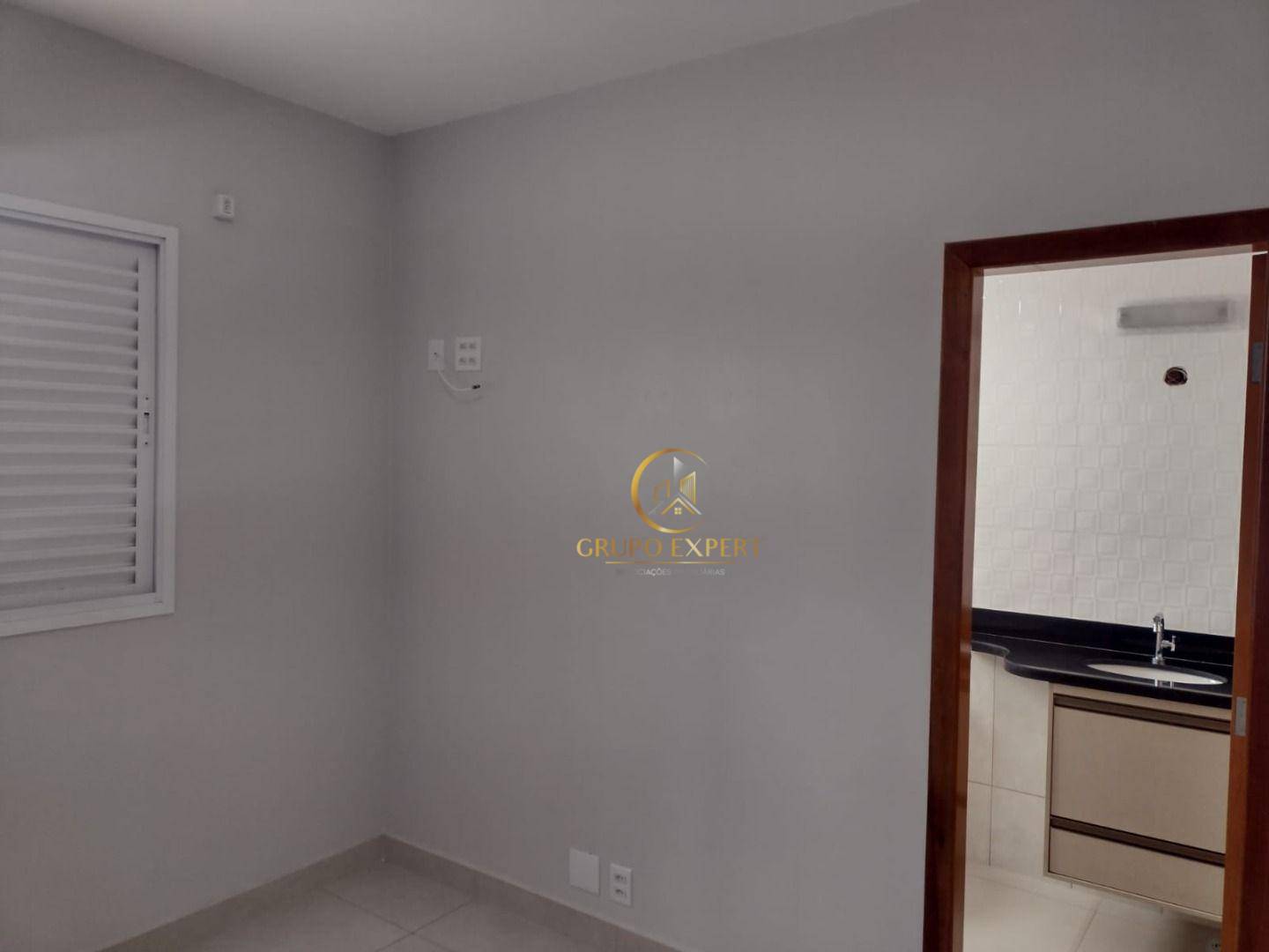 Apartamento à venda com 3 quartos, 97m² - Foto 13