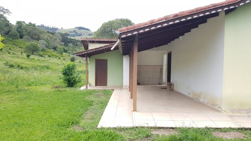 Sítio à venda com 2 quartos, 100m² - Foto 3