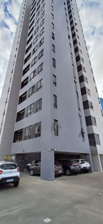 Apartamento à venda com 2 quartos, 58m² - Foto 2