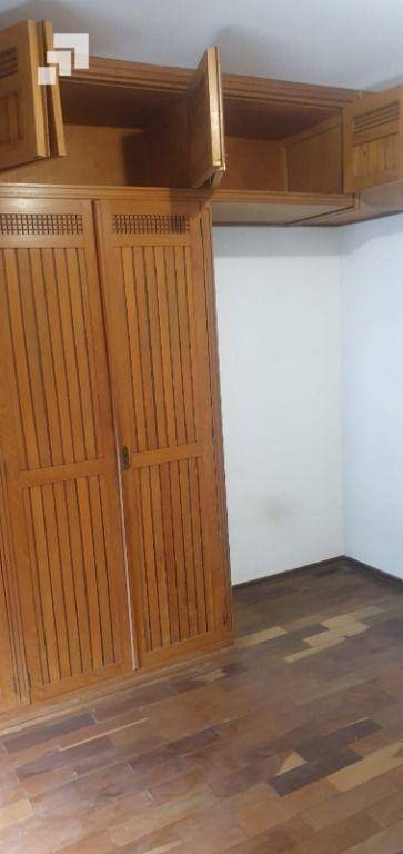 Apartamento para alugar com 3 quartos, 148m² - Foto 15