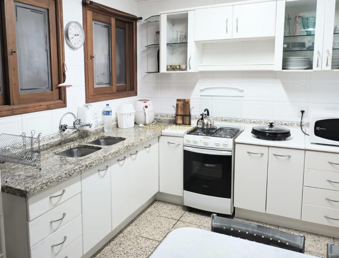 Apartamento à venda com 3 quartos, 140m² - Foto 10