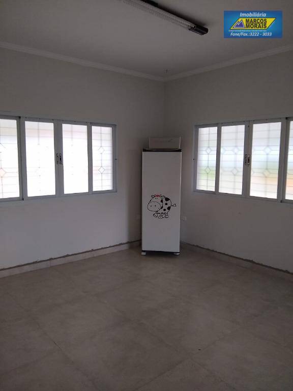 Chácara à venda com 4 quartos, 444m² - Foto 23