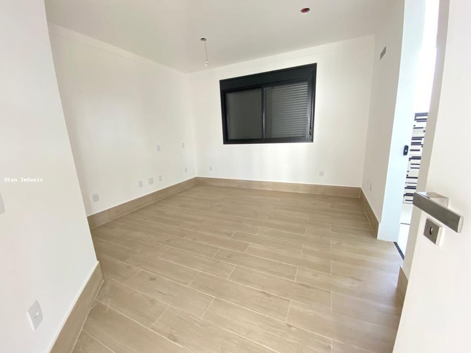 Casa de Condomínio à venda com 4 quartos, 450m² - Foto 5