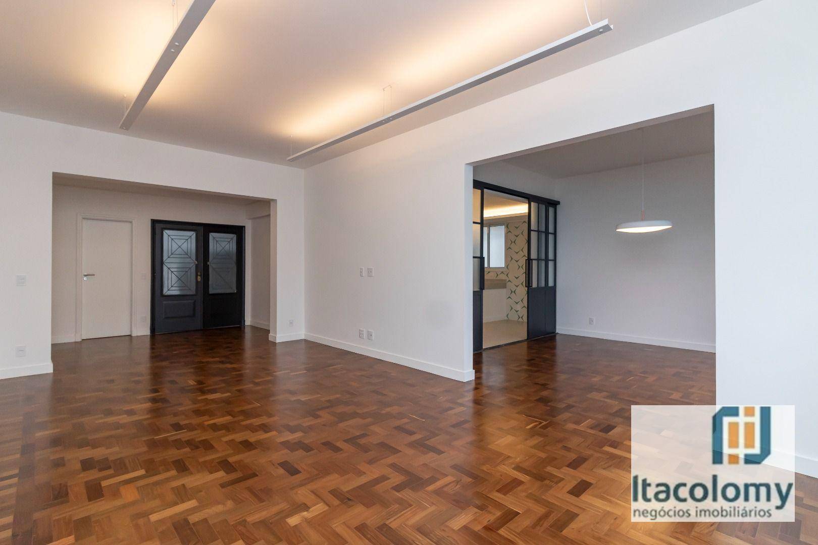 Apartamento à venda com 3 quartos, 239m² - Foto 2