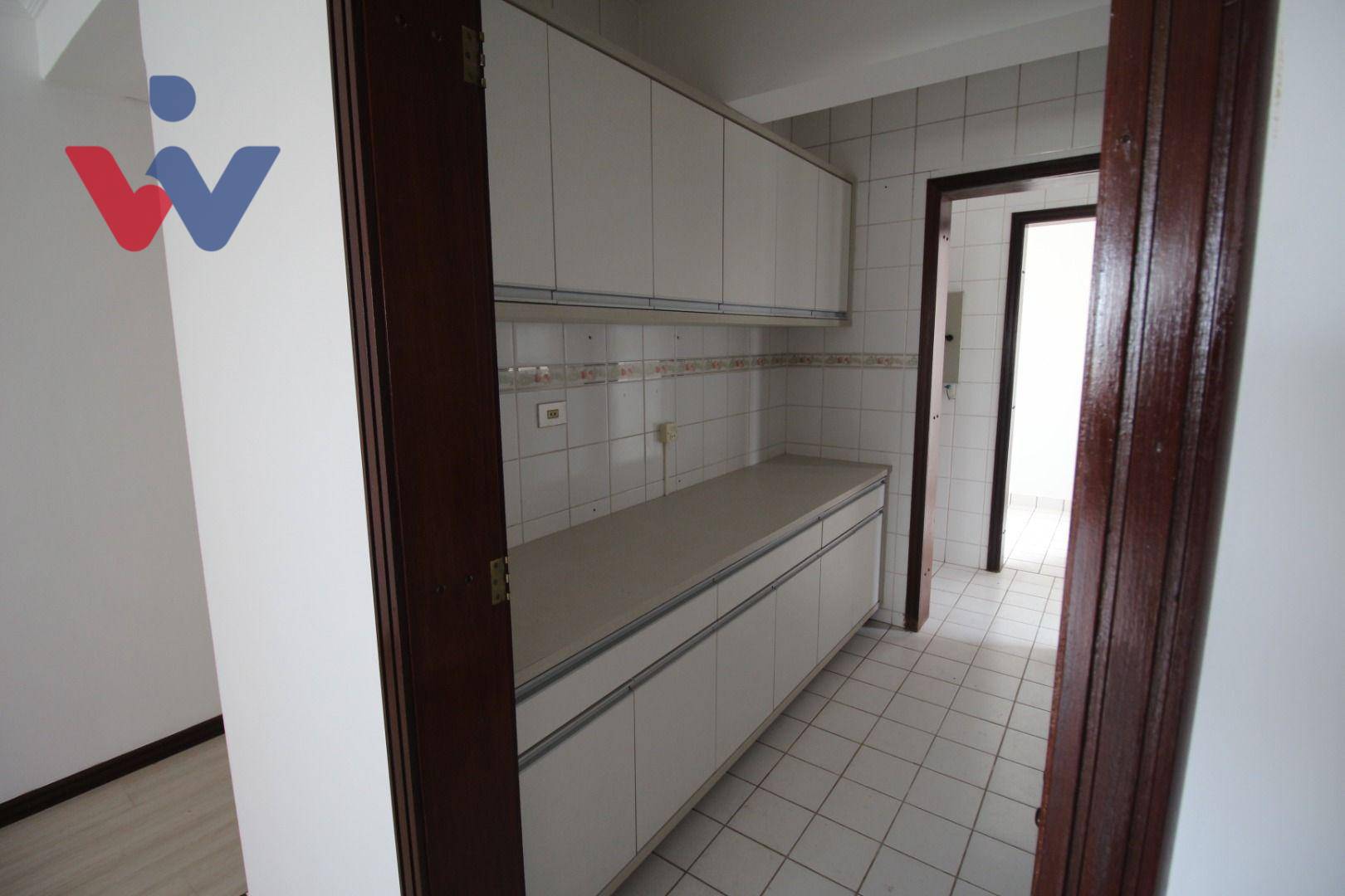 Apartamento à venda com 4 quartos, 106m² - Foto 13