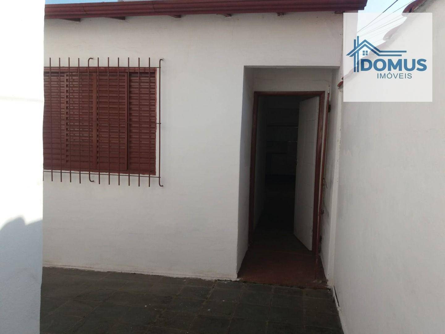 Casa para alugar com 4 quartos, 180m² - Foto 37