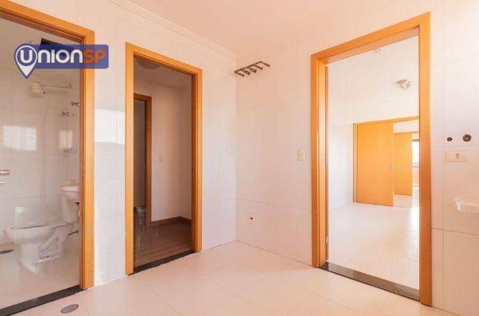 Apartamento à venda com 4 quartos, 207m² - Foto 14