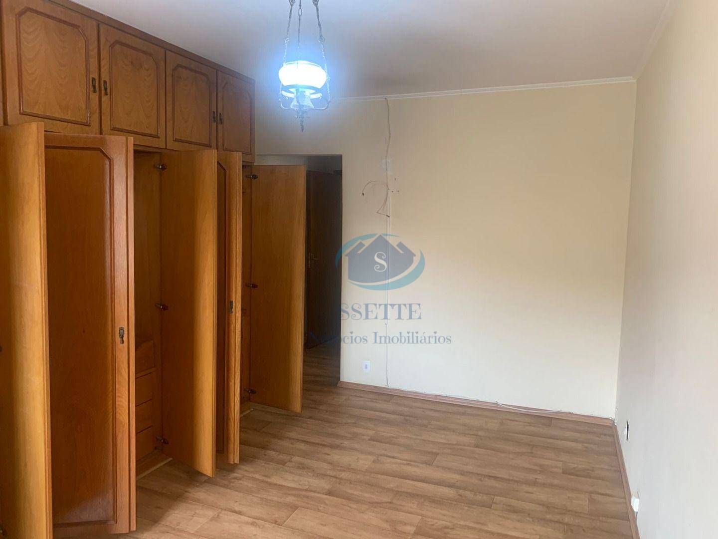 Sobrado à venda com 3 quartos, 150m² - Foto 2