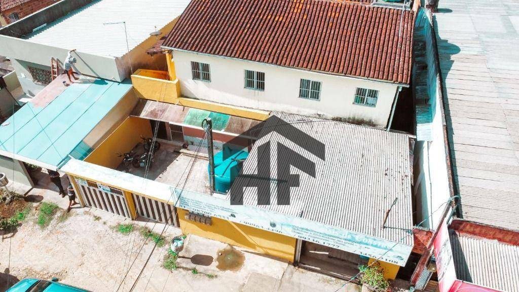 Casa à venda com 7 quartos, 286m² - Foto 17