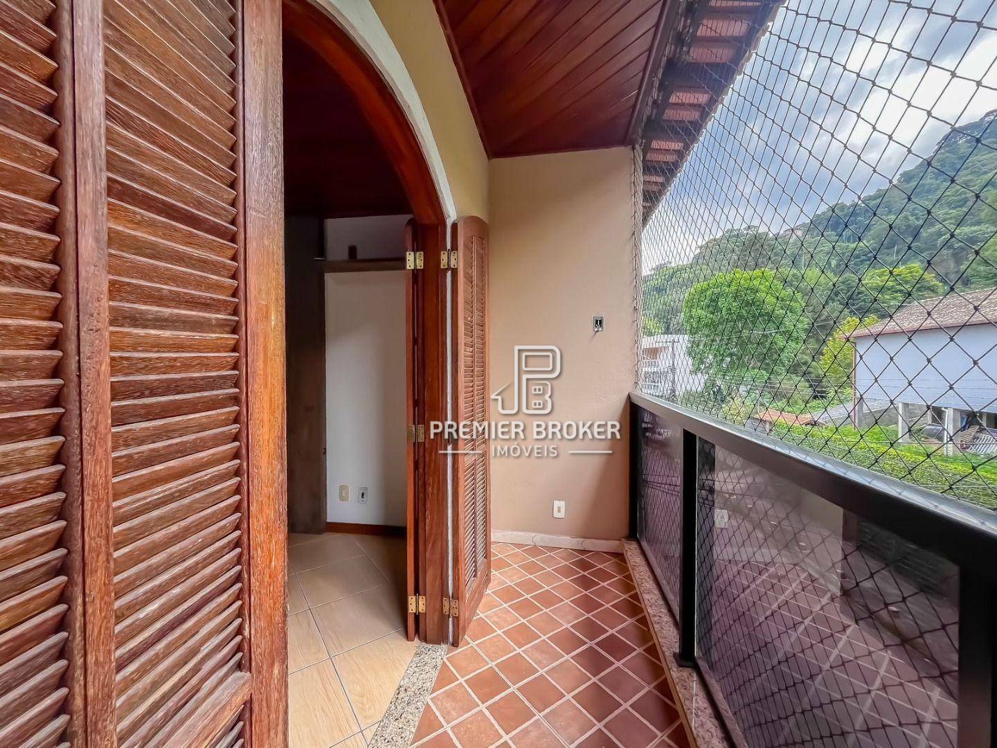 Casa à venda com 3 quartos, 220m² - Foto 24