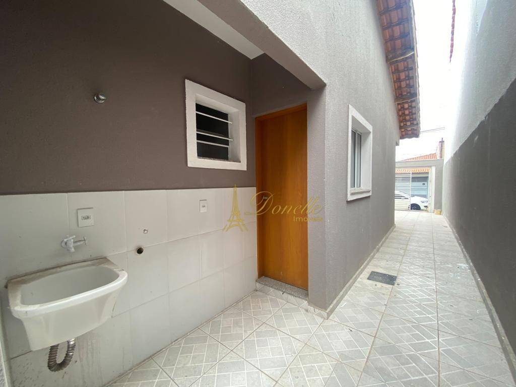 Casa à venda com 2 quartos, 70m² - Foto 14