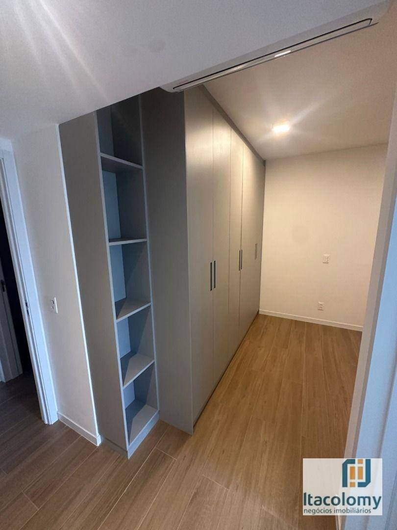 Apartamento para alugar com 3 quartos, 124m² - Foto 14