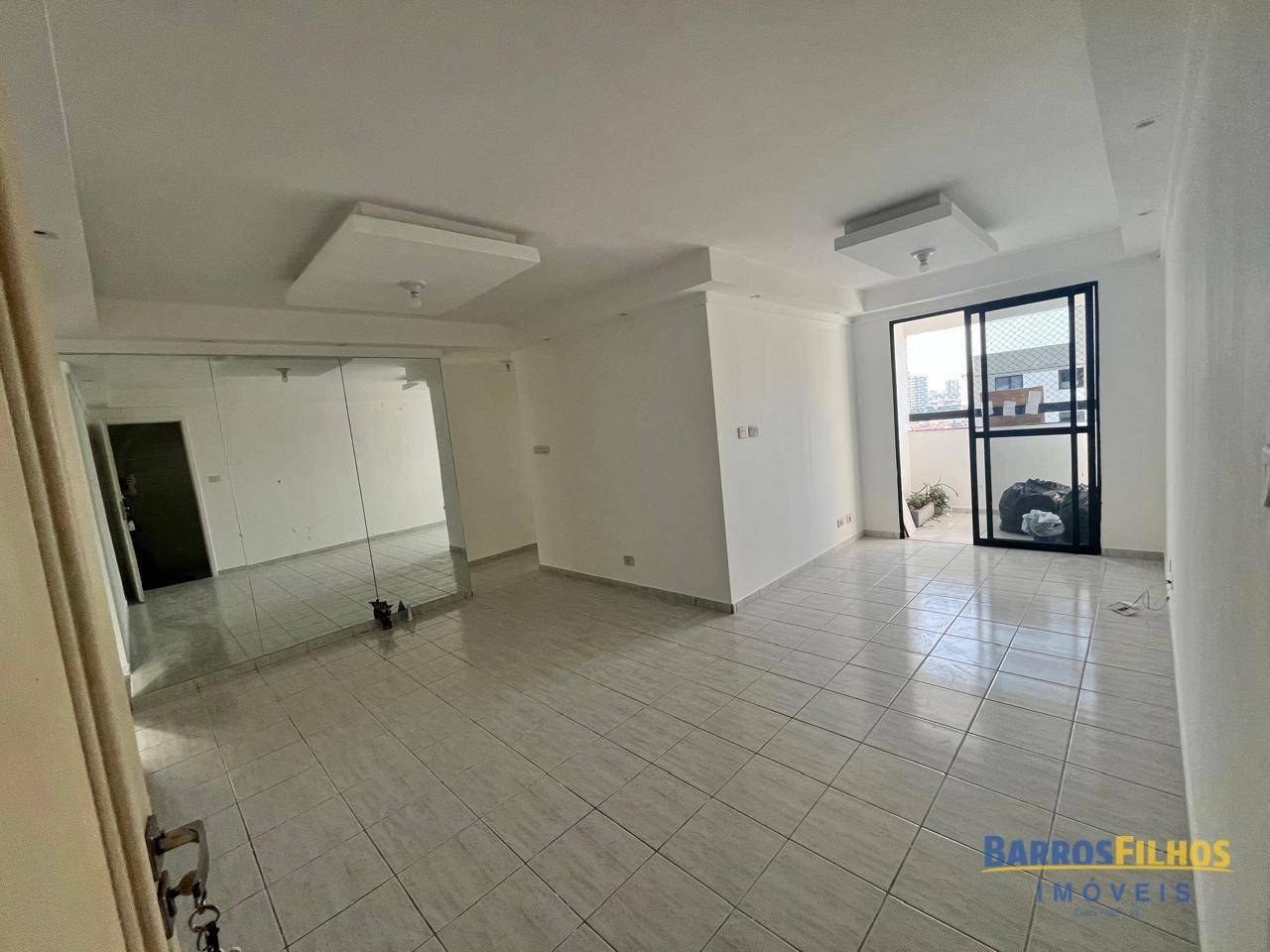 Apartamento à venda com 3 quartos, 68m² - Foto 2