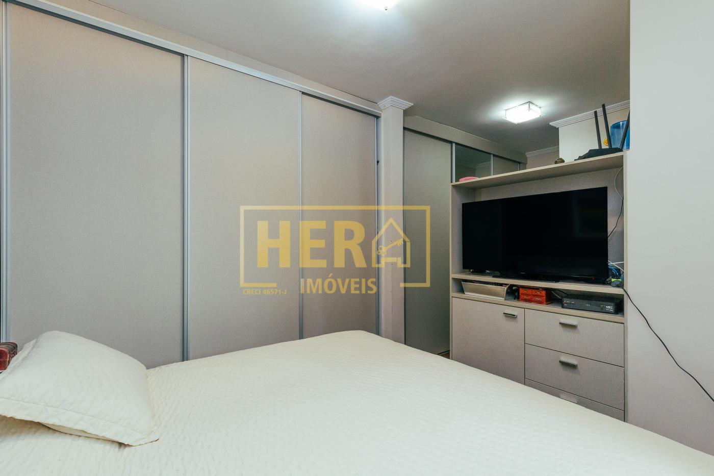Casa à venda com 3 quartos, 227m² - Foto 5