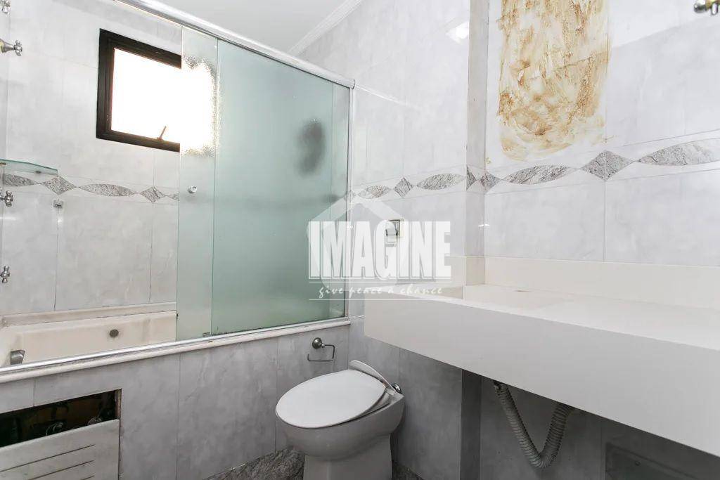 Apartamento à venda com 3 quartos, 131m² - Foto 25