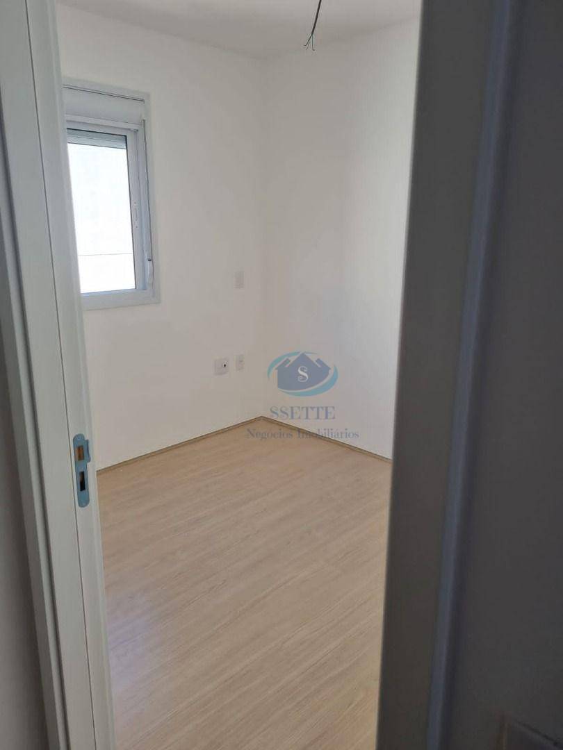 Apartamento à venda com 3 quartos, 66m² - Foto 8