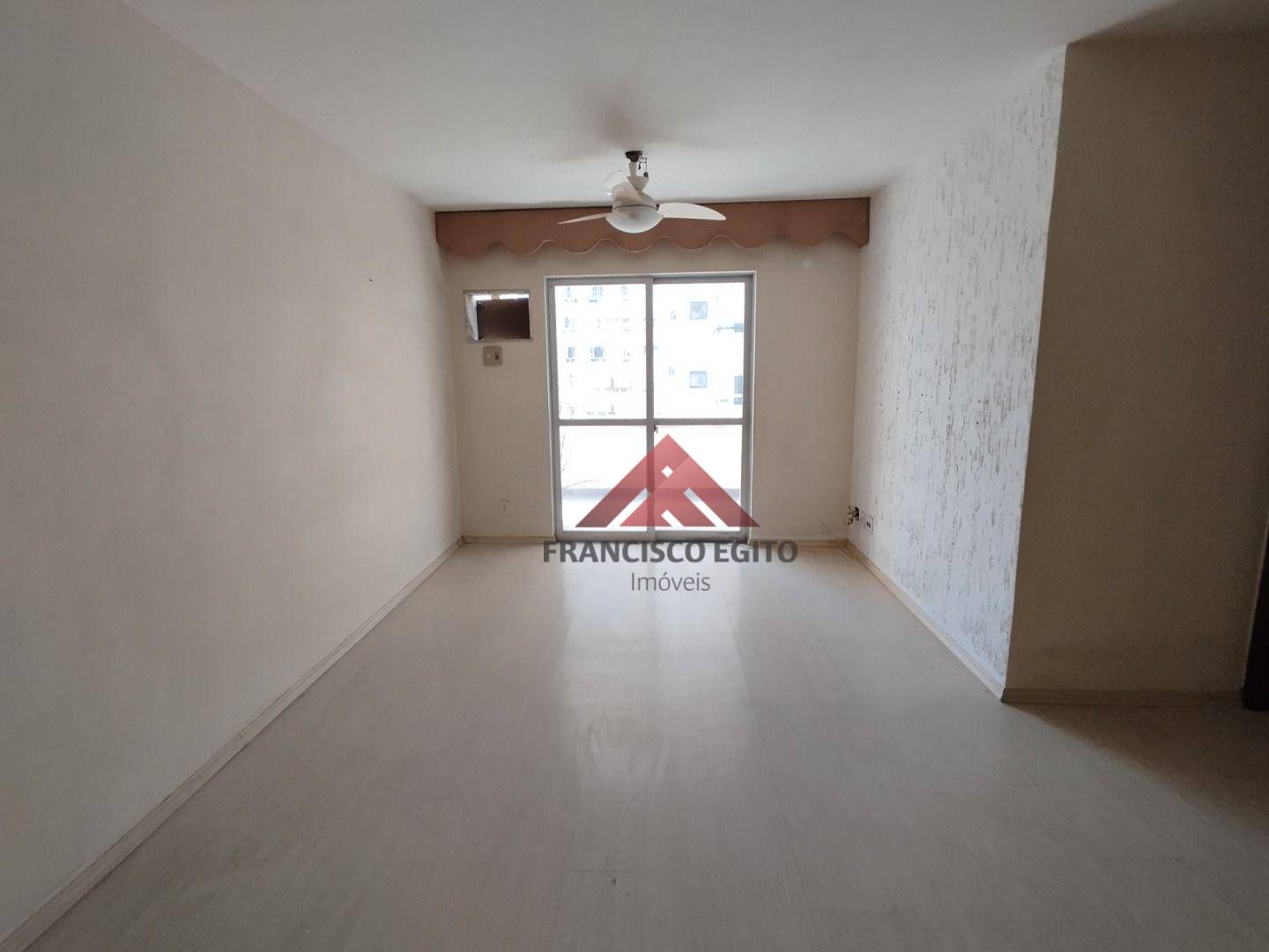 Apartamento à venda com 2 quartos, 70m² - Foto 5