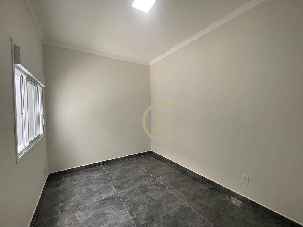 Casa à venda com 2 quartos, 60m² - Foto 8