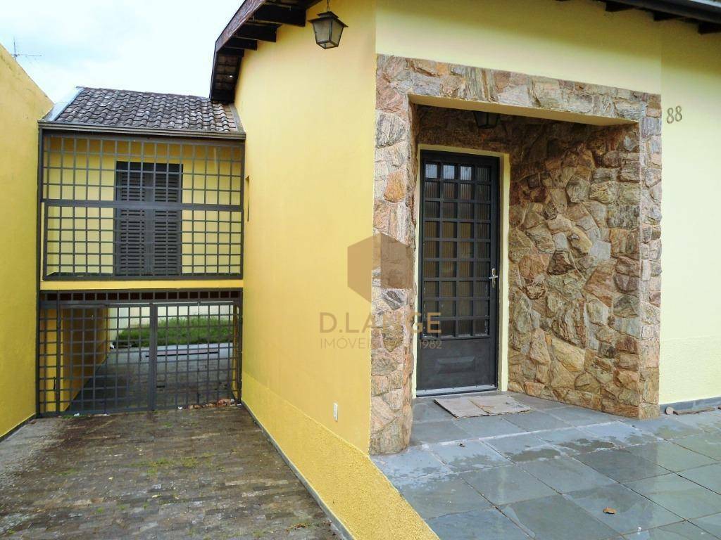 Casa à venda com 4 quartos, 179m² - Foto 2