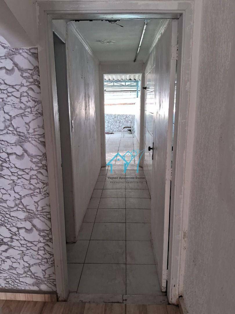 Sobrado à venda com 3 quartos, 240m² - Foto 17