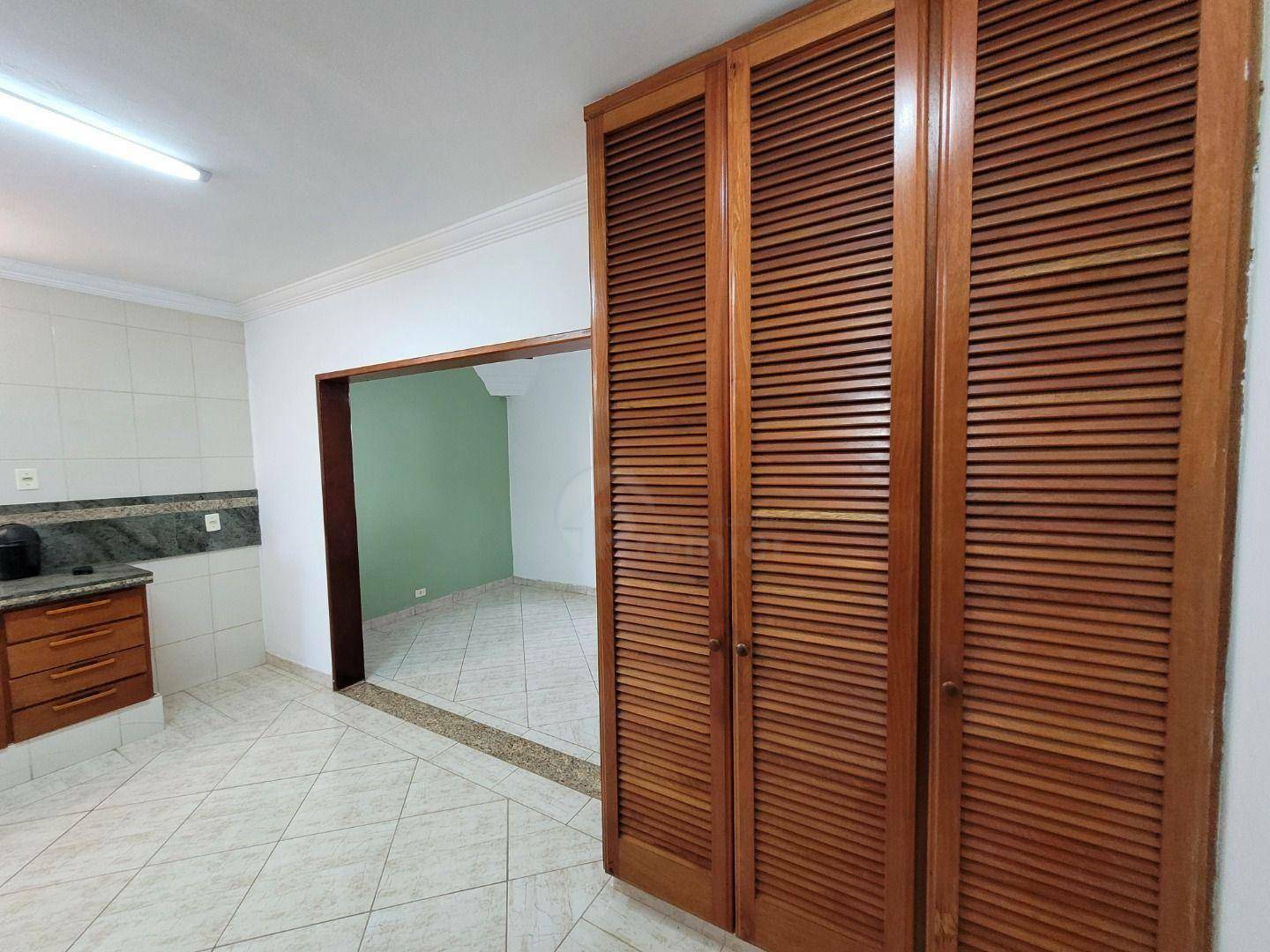 Casa à venda com 3 quartos, 312m² - Foto 16