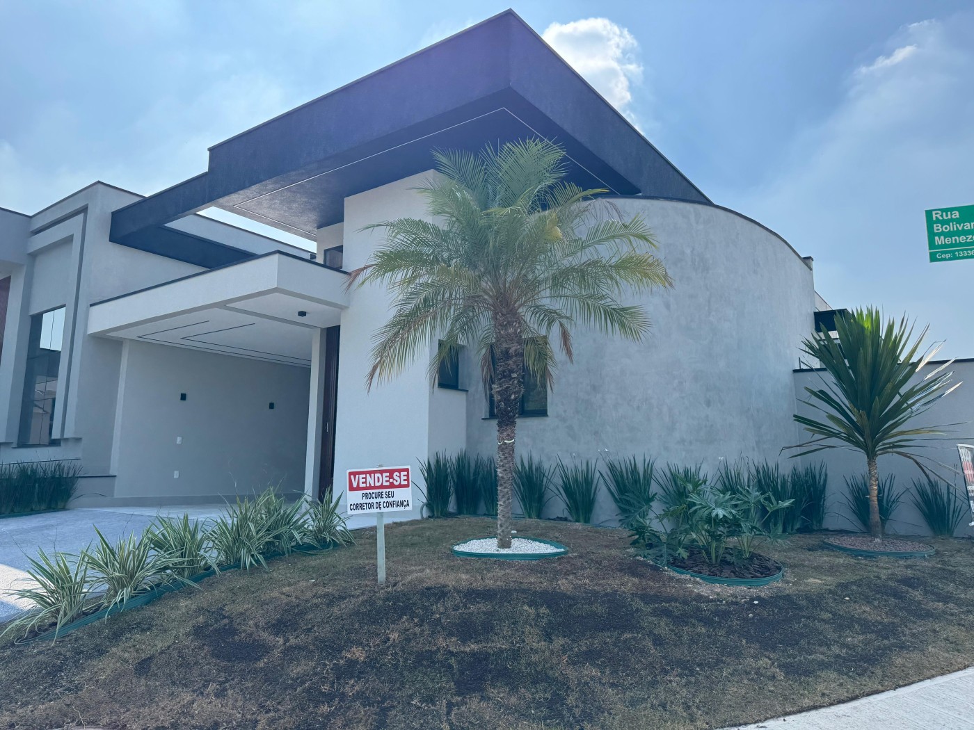 Casa de Condomínio à venda com 3 quartos, 161m² - Foto 2