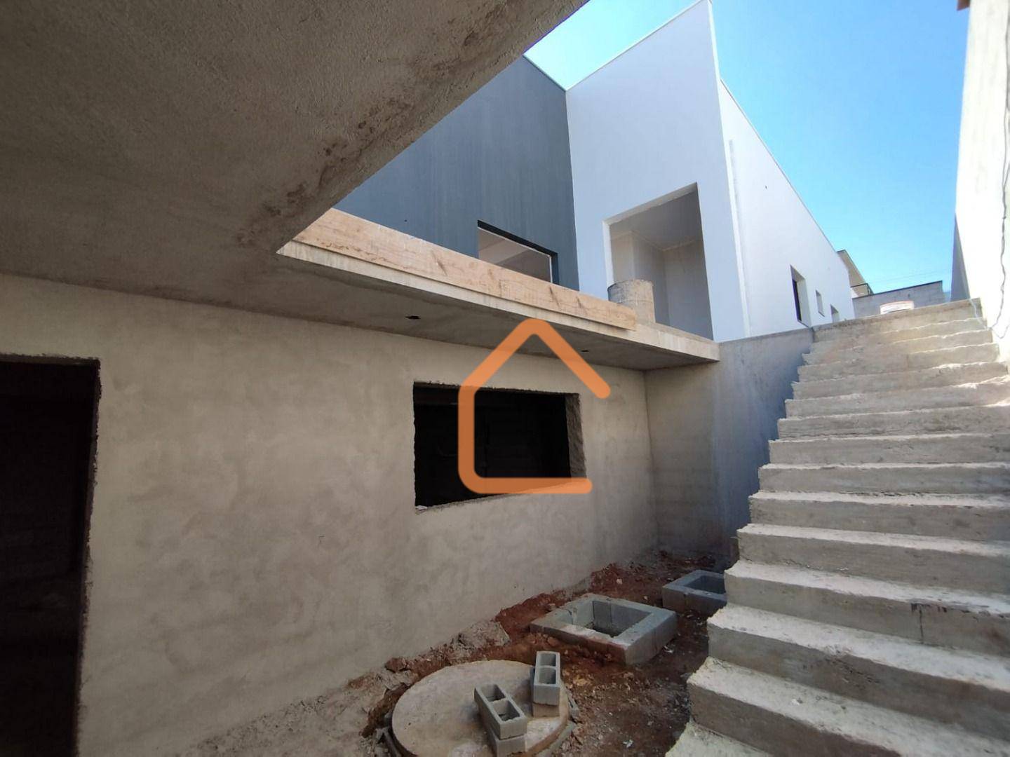 Casa à venda com 3 quartos, 300m² - Foto 27