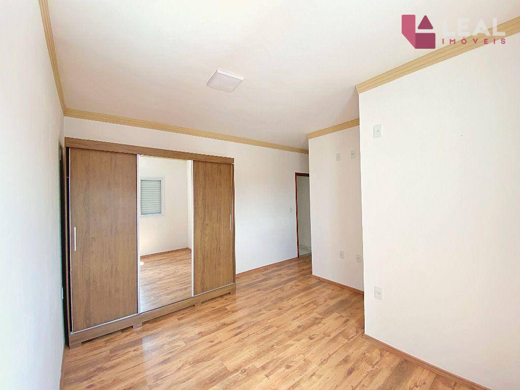 Apartamento para alugar com 2 quartos, 74m² - Foto 18