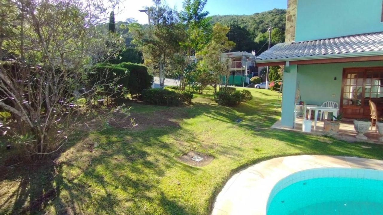 Casa de Condomínio à venda com 4 quartos, 400m² - Foto 4