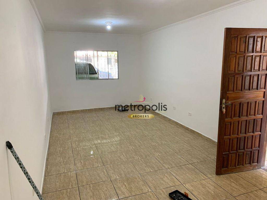 Sobrado à venda com 3 quartos, 200m² - Foto 1