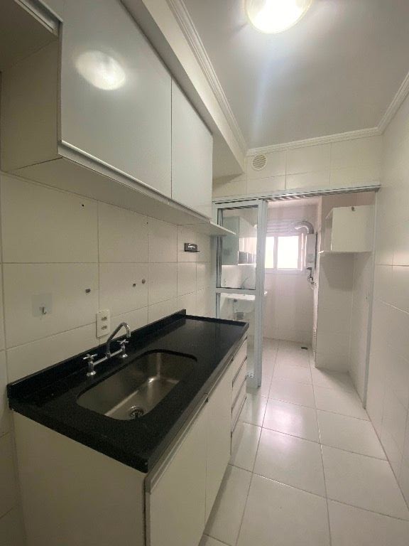 Apartamento para alugar com 2 quartos, 56m² - Foto 9