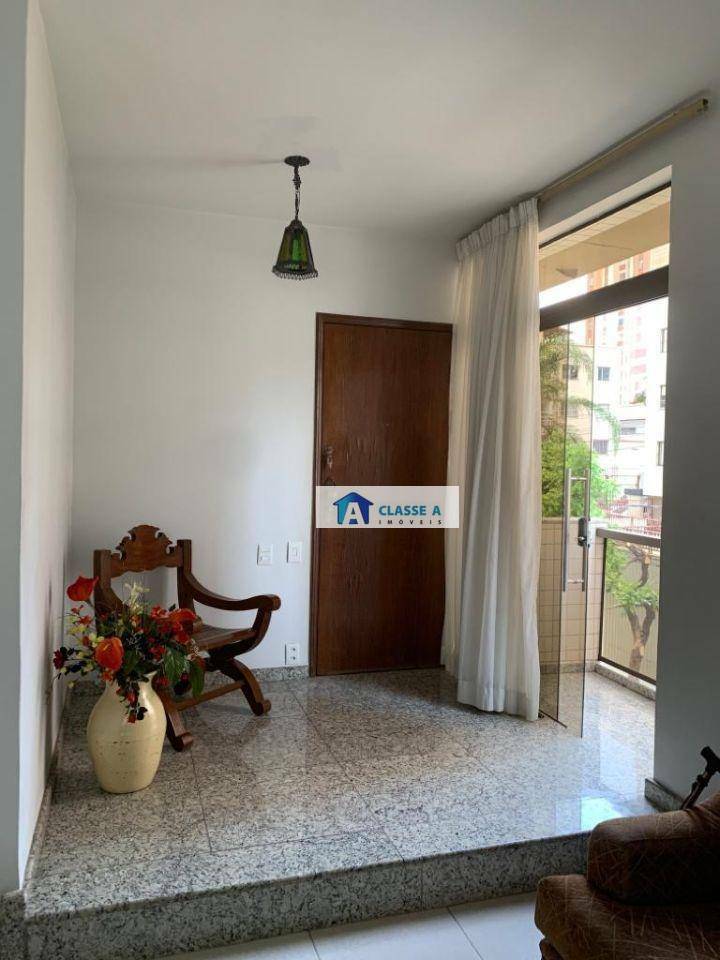 Apartamento à venda com 3 quartos, 167m² - Foto 4