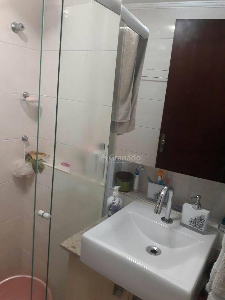 Apartamento à venda com 2 quartos, 64m² - Foto 6