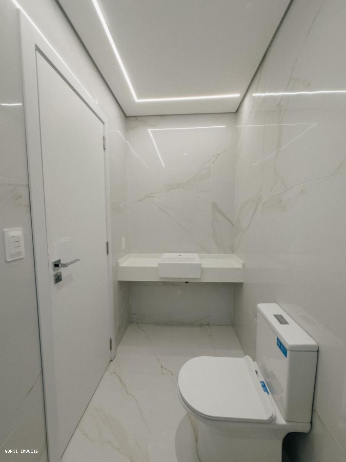 Casa à venda com 4 quartos, 275m² - Foto 28