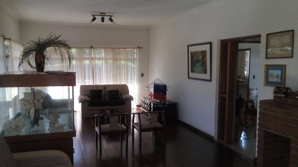 Casa à venda com 4 quartos, 440m² - Foto 25