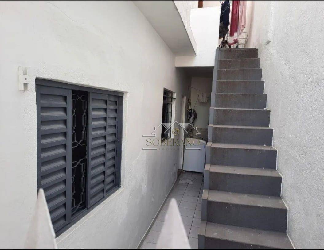 Casa à venda com 3 quartos, 90m² - Foto 3