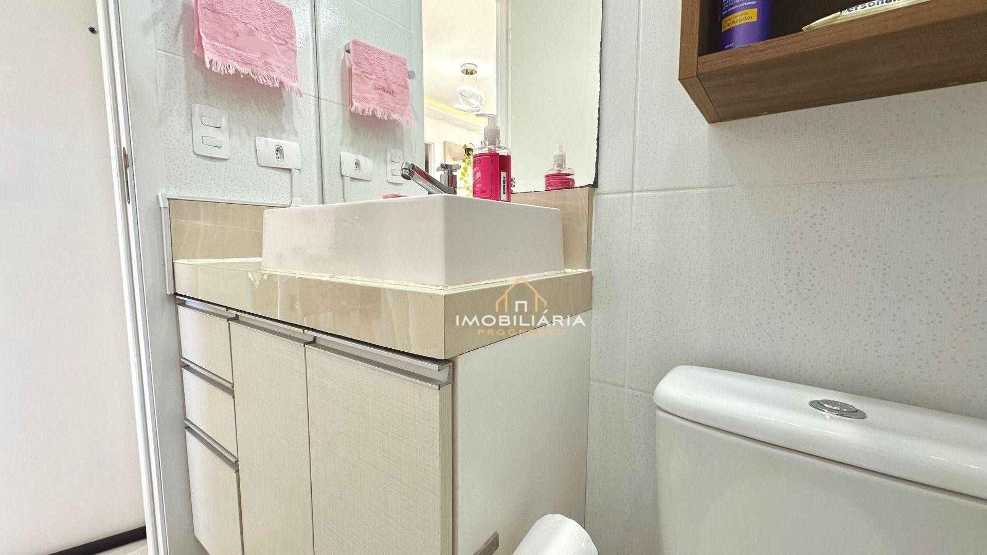 Apartamento para alugar com 2 quartos, 65m² - Foto 20