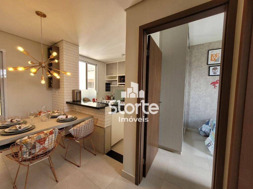 Apartamento à venda com 2 quartos, 44m² - Foto 3