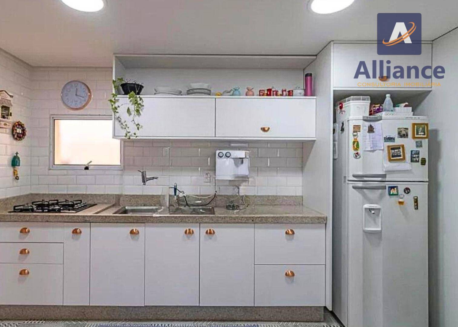 Apartamento à venda com 3 quartos, 185m² - Foto 5