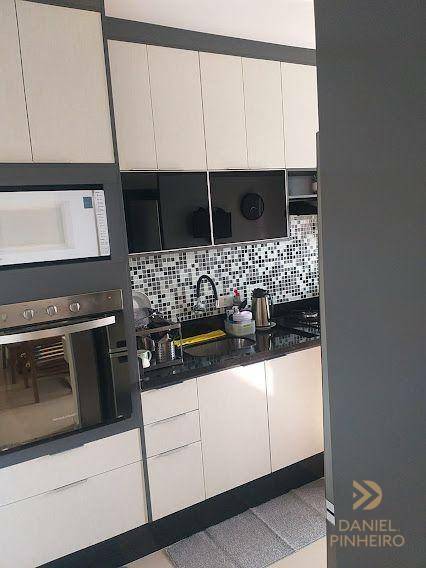 Apartamento à venda com 2 quartos, 65m² - Foto 18