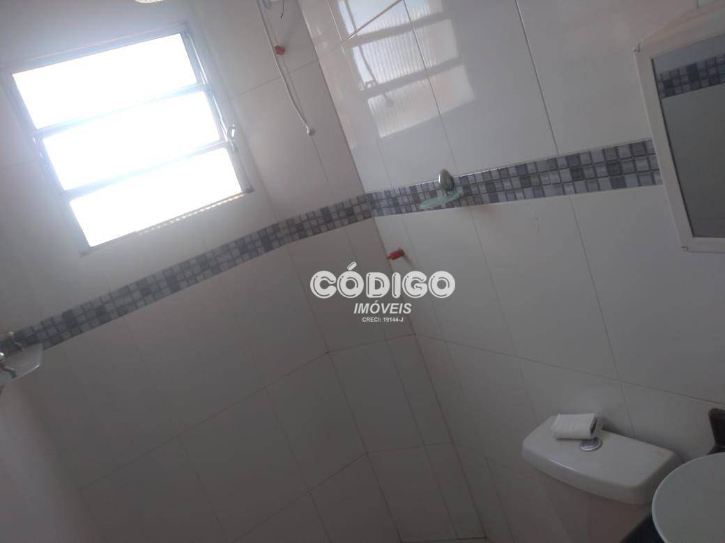 Apartamento para alugar com 2 quartos, 55m² - Foto 13