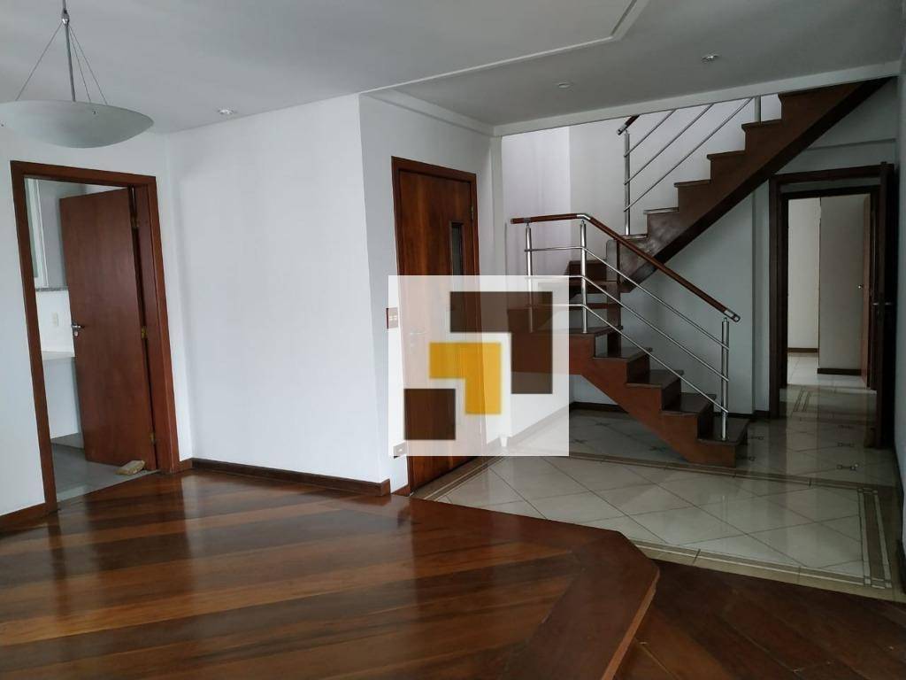 Cobertura à venda com 4 quartos, 310m² - Foto 1