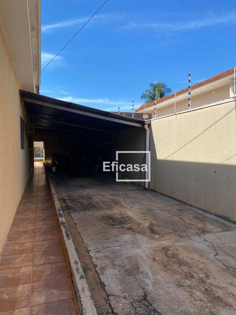 Casa à venda com 3 quartos, 200m² - Foto 5