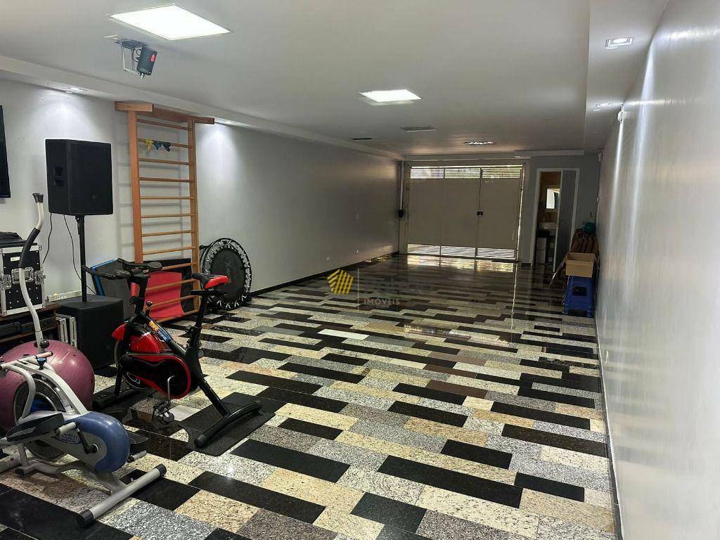 Sobrado à venda com 3 quartos, 220m² - Foto 33