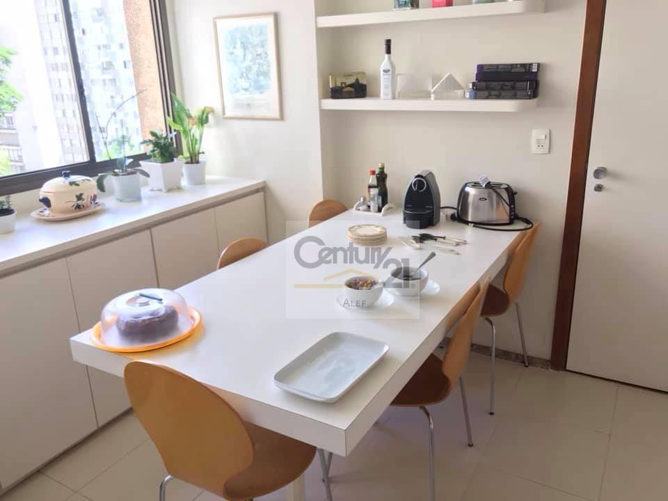 Apartamento à venda com 4 quartos, 250m² - Foto 5